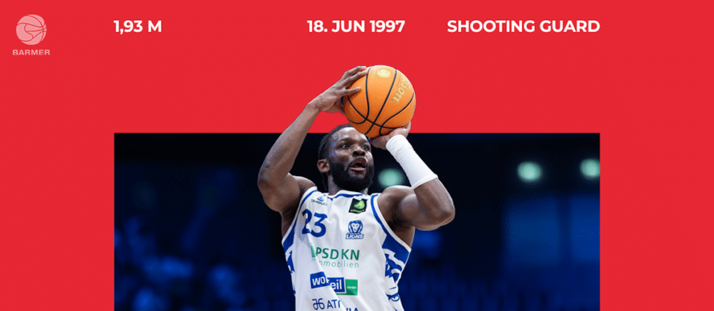 Basketballspieler der RheinStars Köln wirft Ball, Shooting Guard, geboren 18. Juni 1997, 1,93 m groß.
